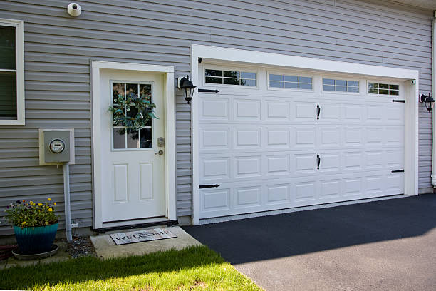 24/7 Emergency Garage Door Panel Replacement experts in Madison County County, GA
